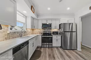 11B John Hancock Dr, Monroe Township, NJ 08831 - Photo 15