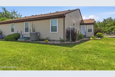 11B John Hancock Drive, Monroe Township, NJ 08831 - Photo 27