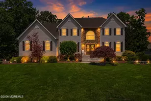 16 Kings Ct, Monroe Township, NJ 08831 - Photo 3