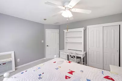 98 Summit Drive, Freehold, NJ 07728 - Photo 27