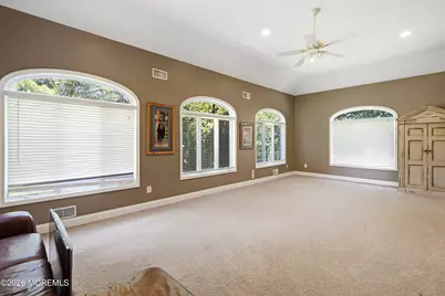 98 Summit Drive, Freehold, NJ 07728 - Photo 9