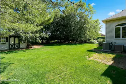 98 Summit Drive, Freehold, NJ 07728 - Photo 51