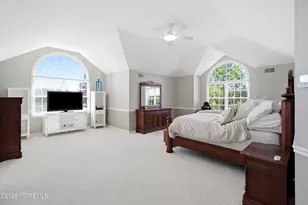 98 Summit Dr, Freehold, NJ 07728 - Photo 31