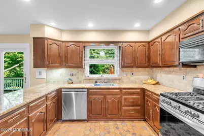 34 Kingsley Drive, Manalapan Township, NJ 07726 - Photo 35