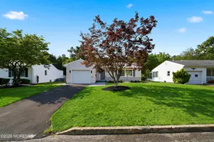 1023 E Edgebrook Dr, Toms River Township, NJ 08757 - Photo 1