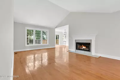 1137 Hawser Avenue, Manahawkin, NJ 08050 - Photo 9