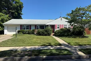 4 Bruce Ct, Milltown, NJ 08850 - Photo 1