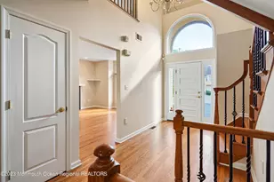 194 Pelican Ct, Holmdel, NJ 07733 - Photo 5