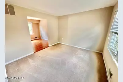 17 Reid Way, Freehold, NJ 07728 - Photo 5
