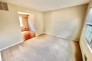 17 Reid Way, Freehold, NJ 07728 - Photo 5