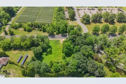 947 Holmdel Road, Holmdel, NJ 07733 - Photo 11