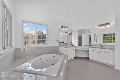 232 Ambiance Boulevard, Freehold, NJ 07728 - Photo 39
