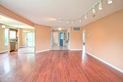2A Bristol Court, Monroe Township, NJ 08831 - Photo 5