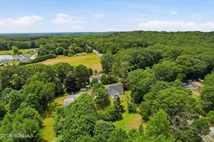 365 Stagecoach Rd, Millstone Township, NJ 08510 - Photo 39