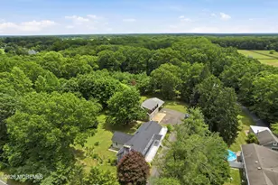 365 Stagecoach Rd, Millstone Township, NJ 08510 - Photo 9