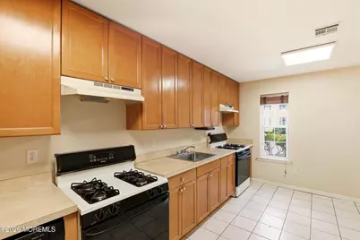 66 Aspen Court, Lakewood, NJ 08701 - Photo 7