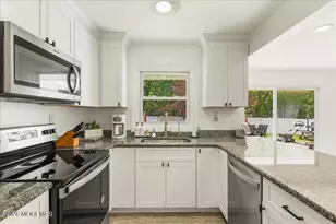 12 Maxwell Ln, Manalapan Township, NJ 07726 - Photo 9