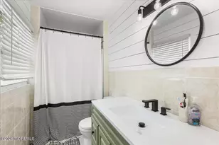 12 Maxwell Ln, Manalapan Township, NJ 07726 - Photo 11