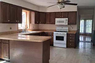 31 Hunt Rd, Freehold, NJ 07728 - Photo 5