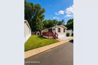 62 Stern Avenue, Hazlet Township, NJ 07734 - Photo 3