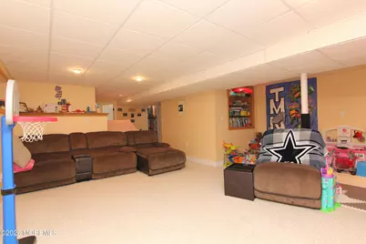 33 Austin Street, Tinton Falls, NJ 07712 - Photo 23