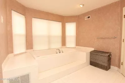 33 Austin Street, Tinton Falls, NJ 07712 - Photo 9