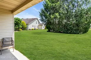 72 Clubhouse Ln, Marlboro Township, NJ 07746 - Photo 29