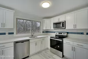 13 Swain Ave, Toms River Township, NJ 08755 - Photo 15