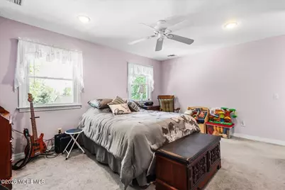 945 N Concourse, Keyport, NJ 07735 - Photo 19