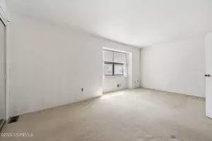 703 Merrywood Dr, Edison, NJ 08817 - Photo 17