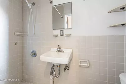 703 Merrywood Drive, Edison, NJ 08817 - Photo 5