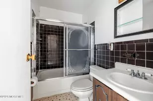703 Merrywood Dr, Edison, NJ 08817 - Photo 21