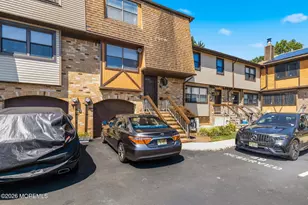 703 Merrywood Dr, Edison, NJ 08817 - Photo 3