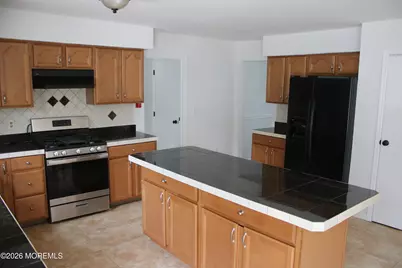 30 Mill Road, Manalapan Township, NJ 07726 - Photo 33