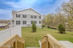 213 Harley Ln, Manalapan Township, NJ 07726 - Photo 15