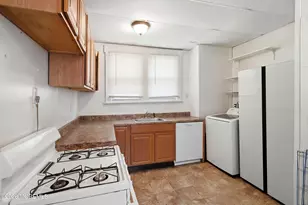 275 Laurence Pkwy, South Amboy, NJ 08879 - Photo 5