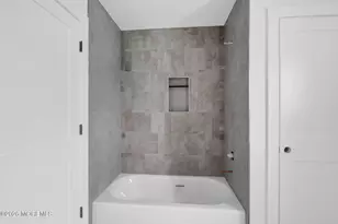 23 Wicker Pl, Morganville, NJ 07751 - Photo 33