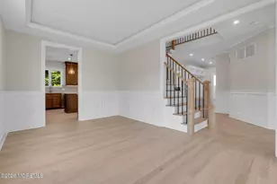 23 Wicker Pl, Morganville, NJ 07751 - Photo 9