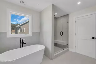 25 Wicker Pl, Morganville, NJ 07751 - Photo 29