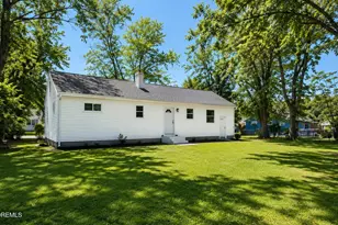 3 Spray Blvd, Neptune Township, NJ 07753 - Photo 5