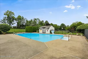 641 Kirwan Ct, Freehold, NJ 07728 - Photo 43