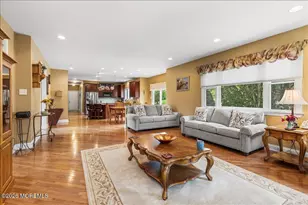 641 Kirwan Ct, Freehold, NJ 07728 - Photo 15