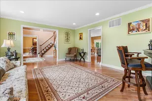 641 Kirwan Ct, Freehold, NJ 07728 - Photo 9