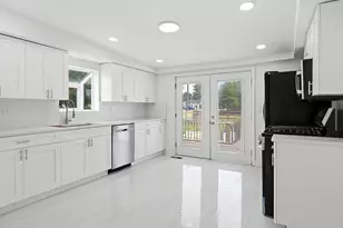 319 Church St, Lakehurst, NJ 08733 - Photo 9