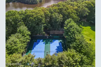 72 Berkshire Court, Red Bank, NJ 07701 - Photo 47