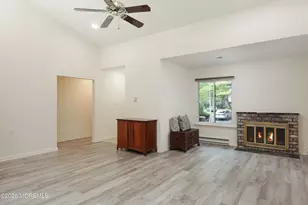 72 Berkshire Ct, Red Bank, NJ 07701 - Photo 9