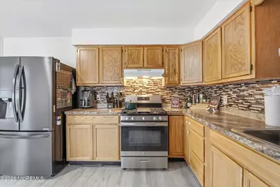 205 County Road, Aberdeen Township, NJ 07721 - Photo 11
