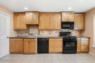185 Pear Dr, Marlboro Township, NJ 07746 - Photo 9