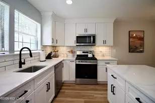 111 Azalea Cir, Jackson, NJ 08527 - Photo 9