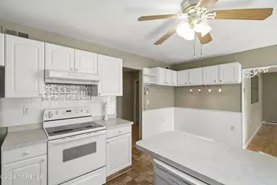 7 Greenwich Avenue, Manchester Township, NJ 08759 - Photo 5